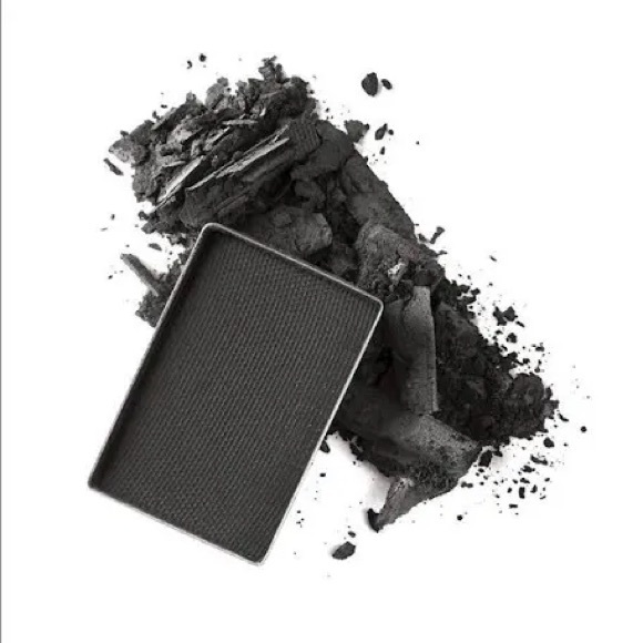 Mary Kay Chromafusion Eye Shadow Onyx - Picture 1 of 5